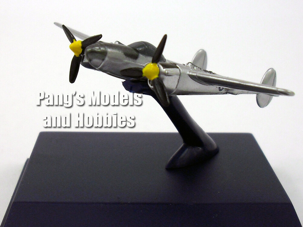 Lockheed P-38 Lightning 1/200 Scale Diecast Model