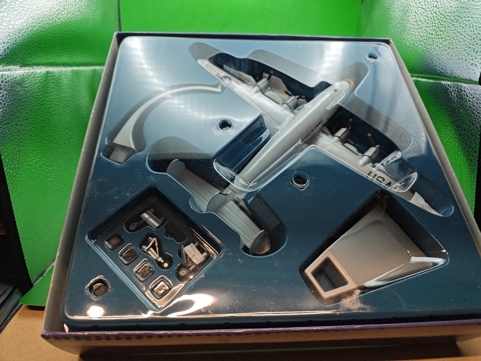 CORGI Aviation Archive 1:144 LOCKHEED CONSTELLATION – USAF AA47506 (629)