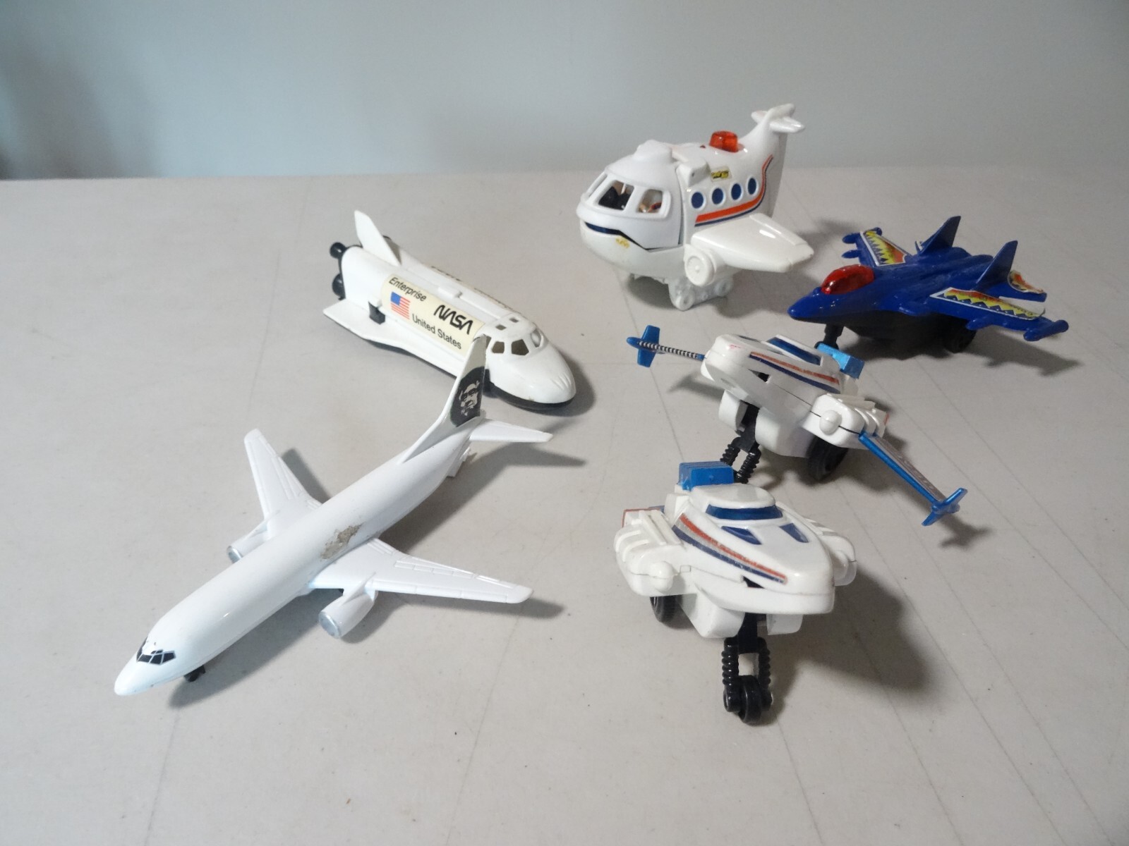 Vintage lot of 6 – AIRPLANES NASA USA Space Shuttle Die Cast Exploration 0#20