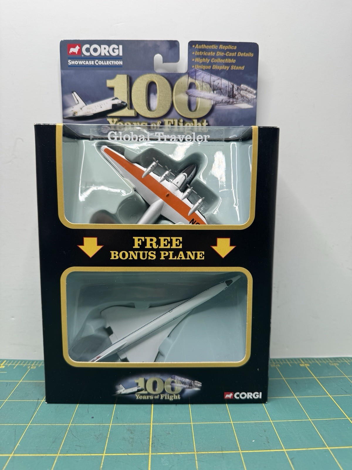 CORGI Showcase Collection 100 Years of Flight Global Traveler Clipper, Concorde