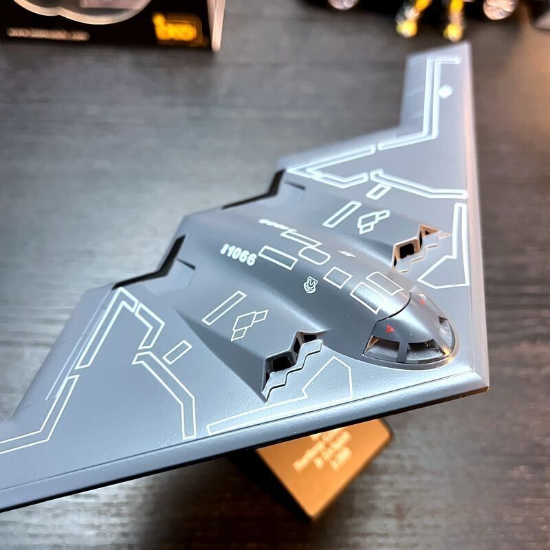 1:200 Diecast USAF Grumman B-2 Spirit Bomber Aircraf Model Military Collection