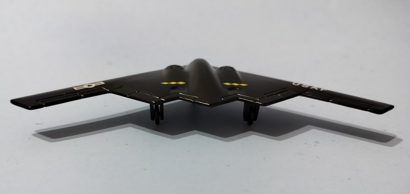 Hot Wings B-2 Stealth Bomber Airplane Black Die-Cast 5 Inch 1 Star Variant