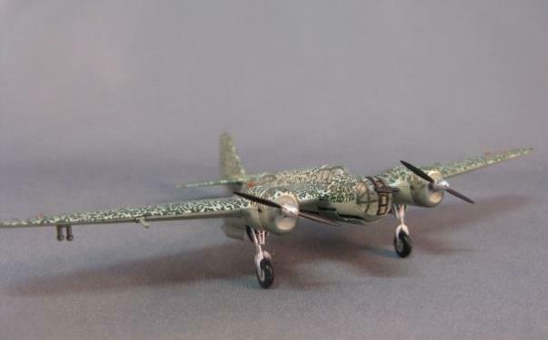 Soviet bomber SB 2M-100 №75 series “Legendary aircraft”