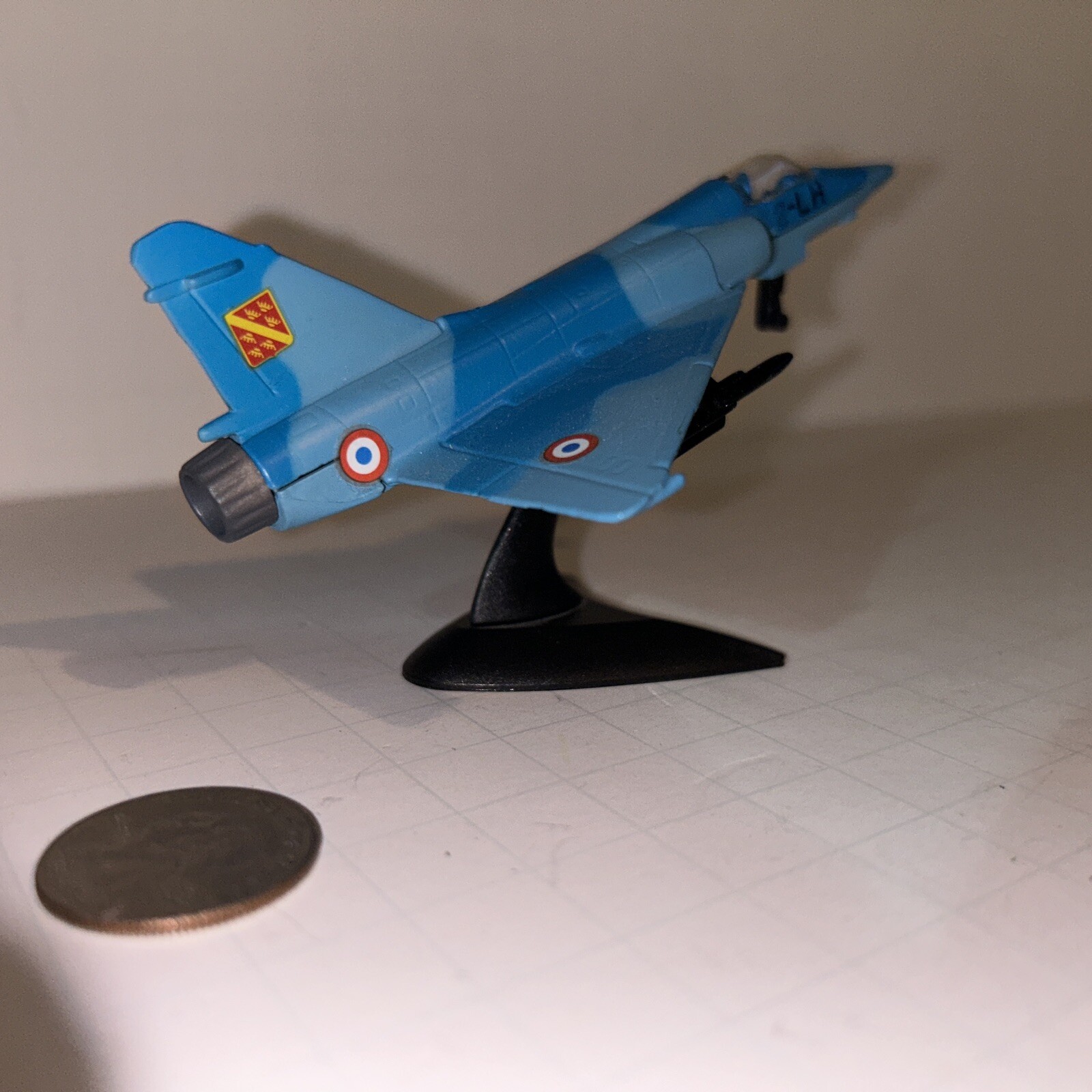 Maisto Mirage 2000C Die-cast Tailwinds Fighter Aircraft Blue Camo 2 L-H w/ Stand
