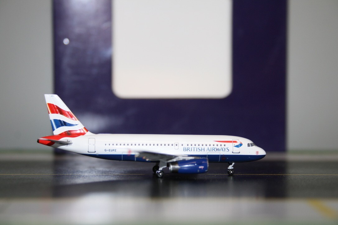 Aeroclassics 1:400 British Airways Airbus A319-100 G-EUPZ (ARD42103) Model Plane