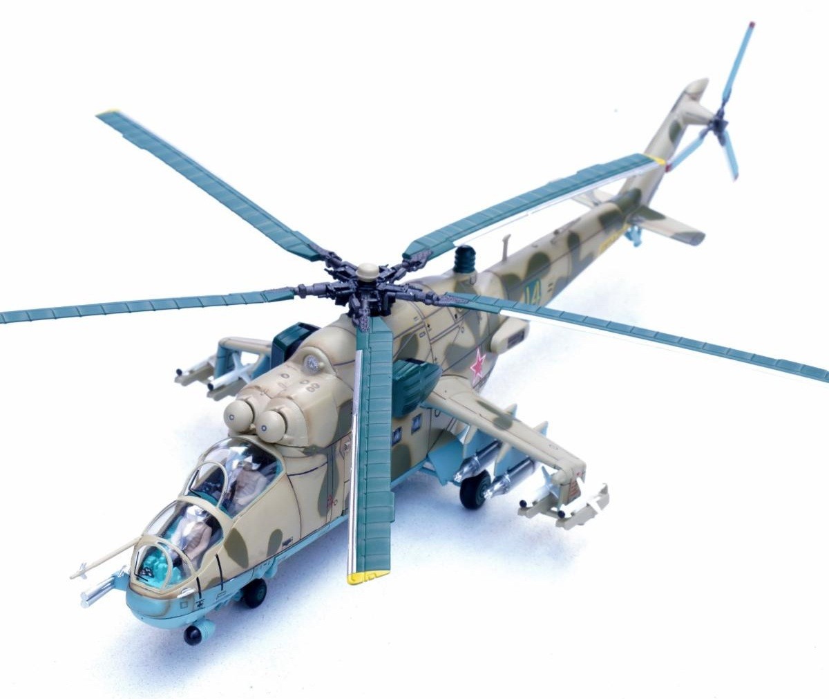 Panzerkampf 1:72 Soviet Mil Mi-24P “Hind-F” Attack Helicopter, PZK14005PI