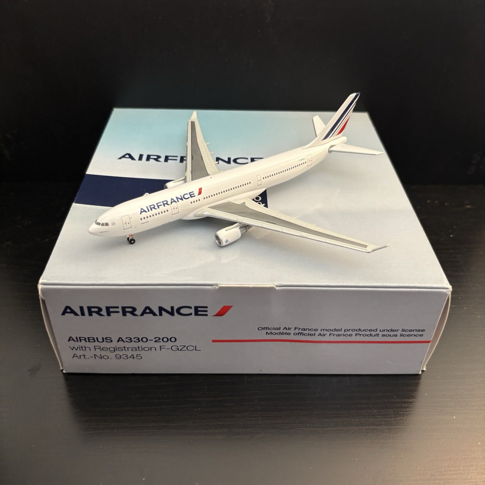 Hogan 1:400 Air France Airbus A330-200 F-GZCL Socatec Diecast Scale Model Plane