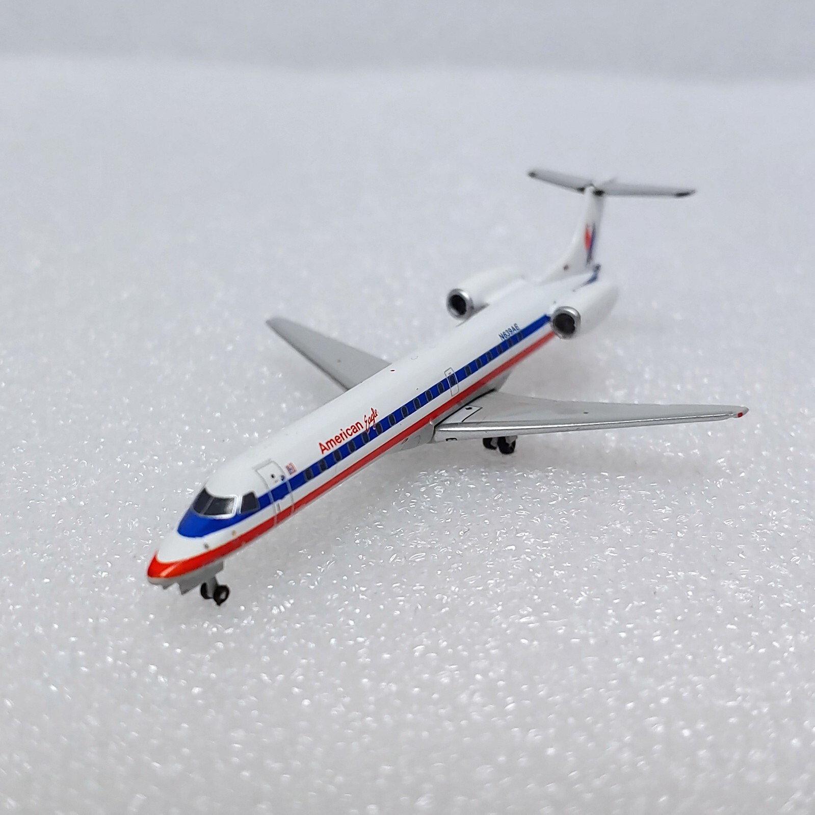 Gemini Jet 1/400 ERJ-145 American Eagle (Old Livery) N639AE ***GJAAL1565