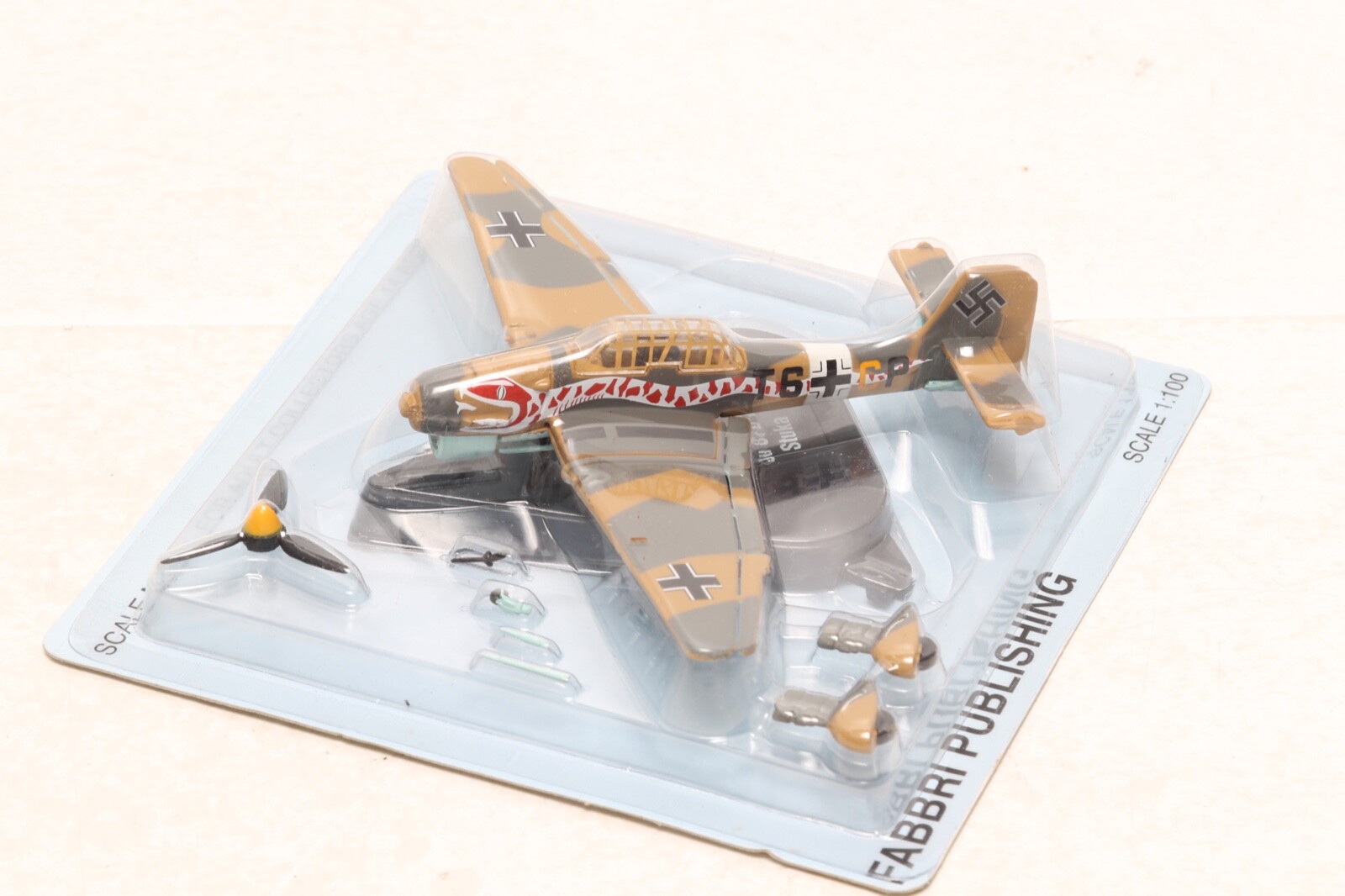 4 Fabbri Junkers JU87 Stuka Luftwaffe Dive Bombe r Diecast Aircraft 1:100 Scale