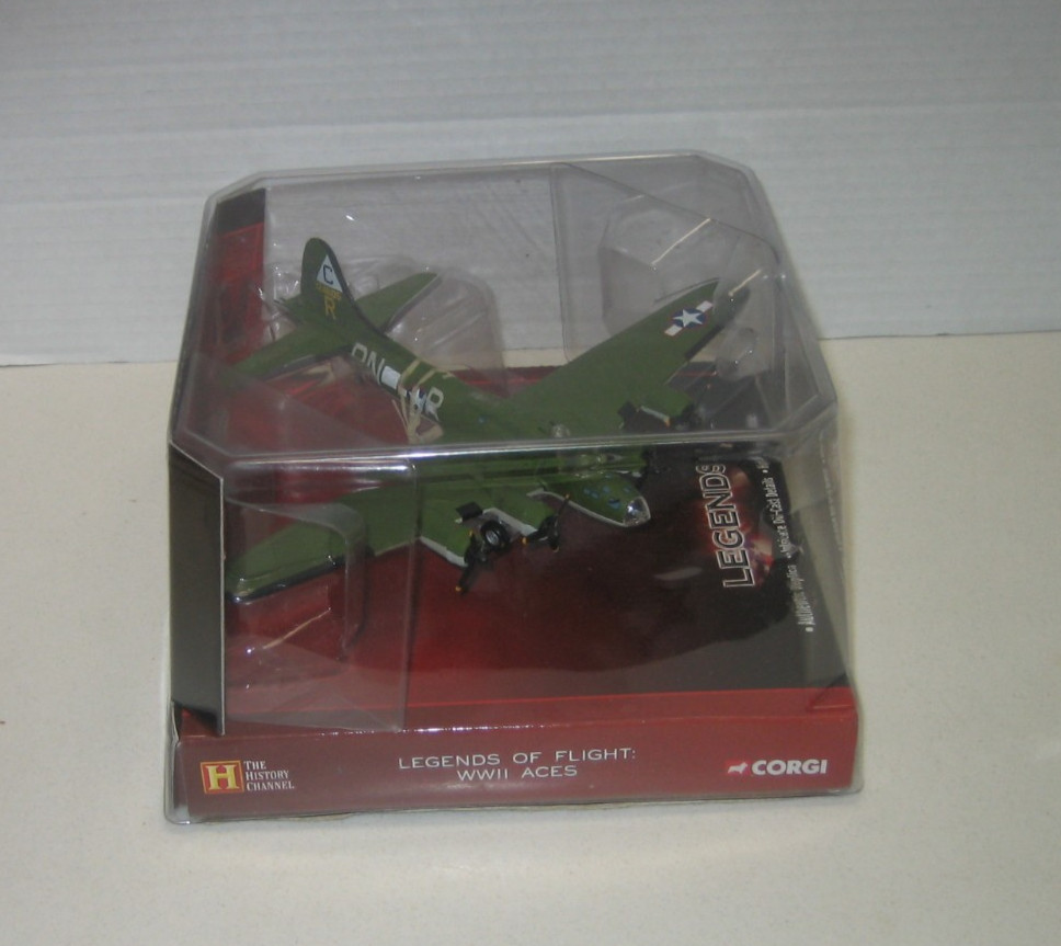 Corgi Legends 1/144 WWII Boeing B-17F Bomber Knock Out Dropper 359th BS HC31106