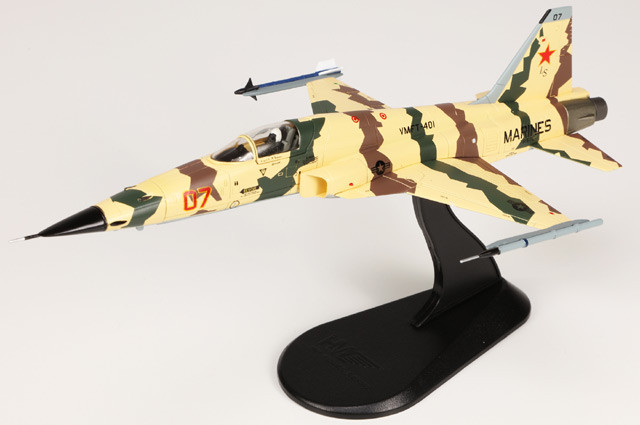HA3398 Hobby Master F-5N Tiger II 1/72 Model USMC VMFT-401 Snipers
