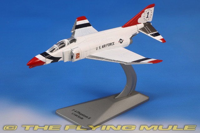 Air Force 1 1:144 F-4E Phantom II USAF Thunderbirds #1