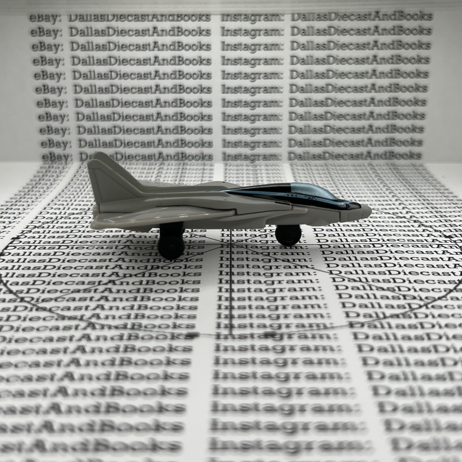Matchbox Swing Wing MB027 Silver/Black Top Gun: Maverick GPF95 Fighter Jet 