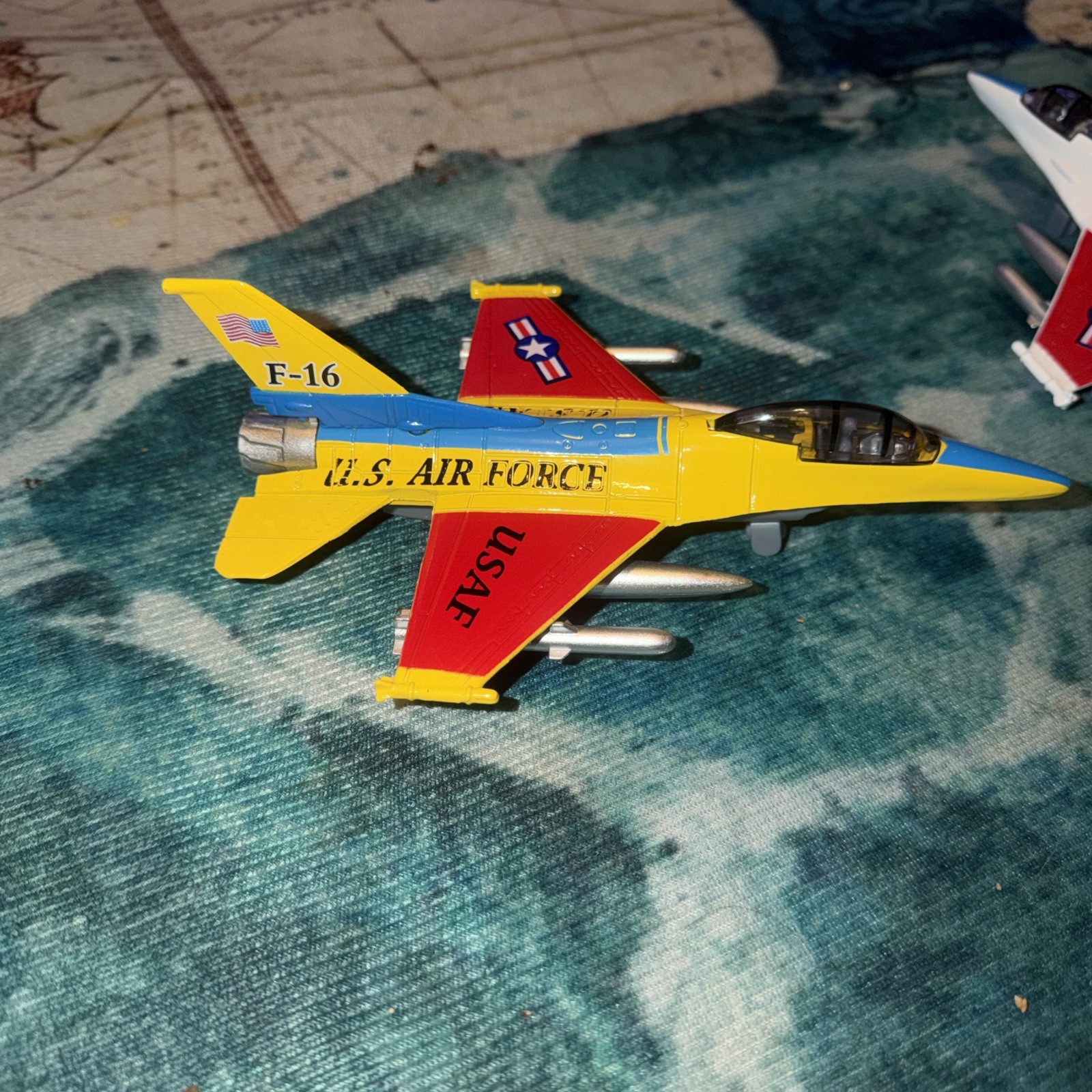 USAF F-16 Viper Pull Back Power 8″X5″ Multi Color Pilot Open Cockpit TM980 Daron