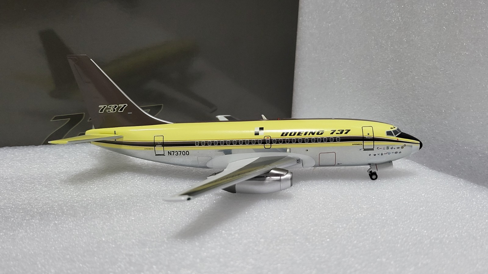 KJ 1:200 In House Boeing 737-100 N73700 KJ-B731-101