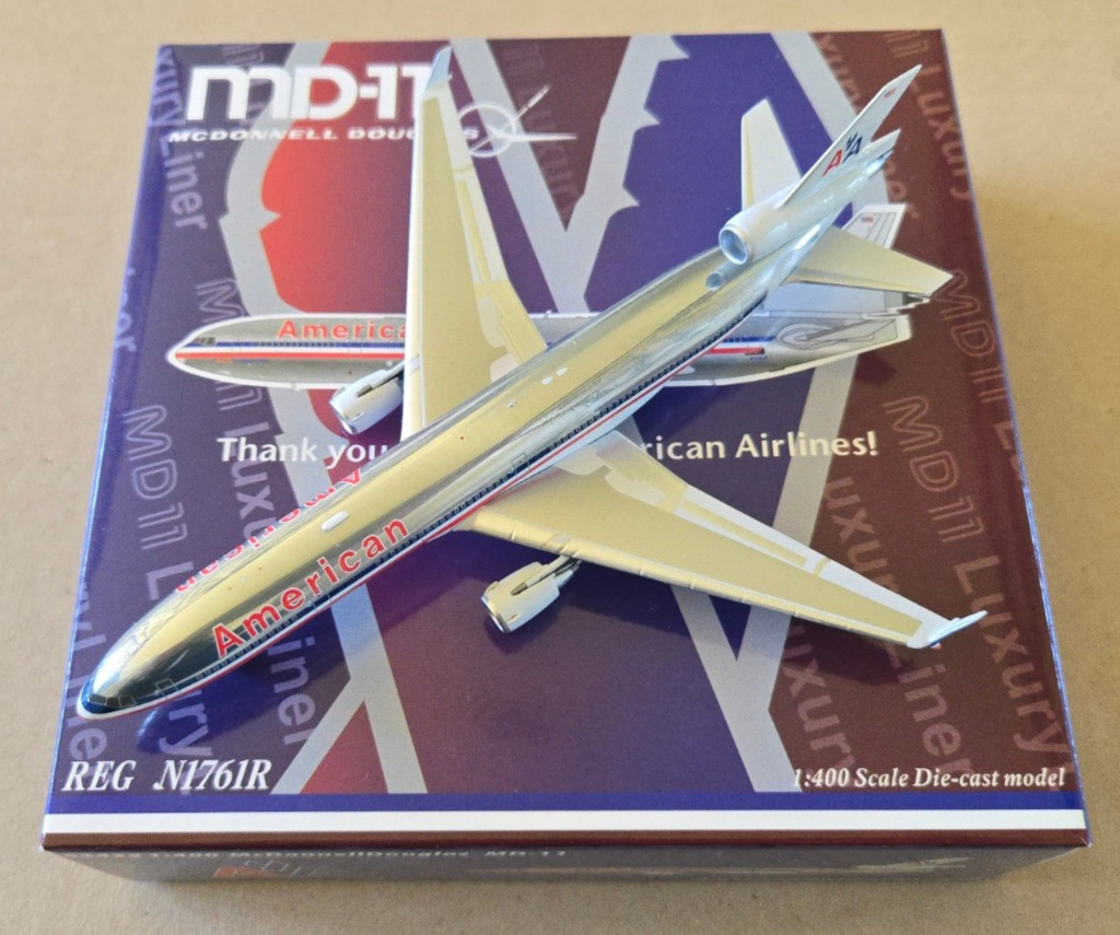 1:400 McDonnell Douglas MD-11 American Airlines N176IR Panda Models