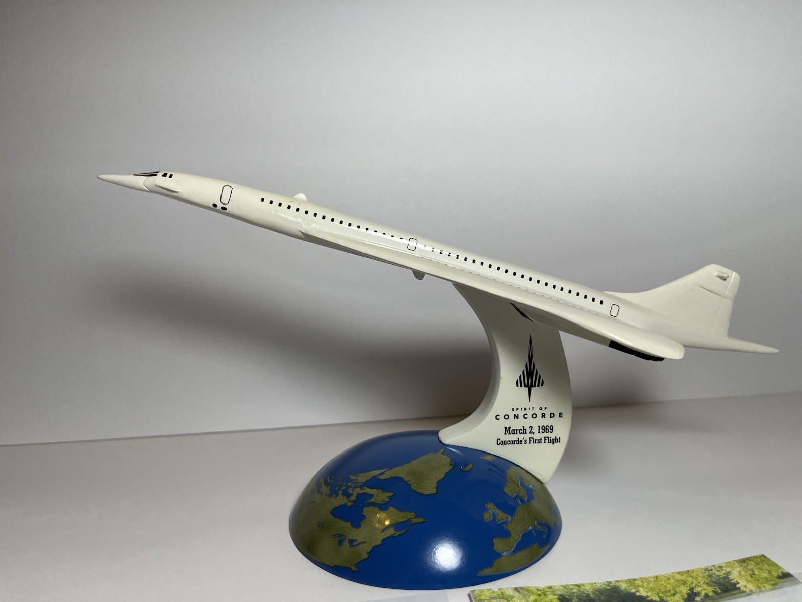 SPIRIT OF CONCORDE JET IST FLIGHT MARCH 2, 1969 HAMILTON COLLECTION PLANE W/ COA