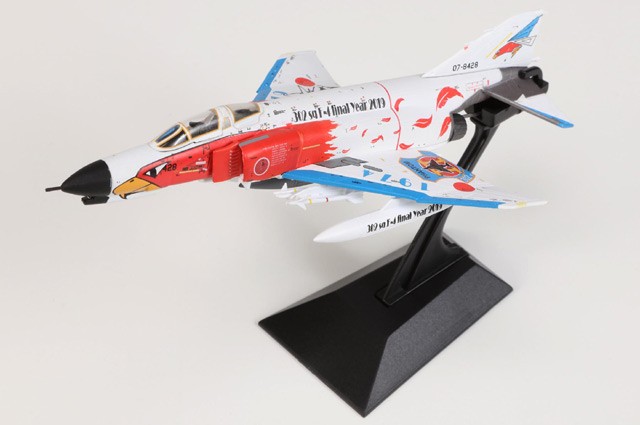 JC Wings 1/144 F-4EJ Kai Airplane White Phantom JASDF 302nd Hikotai