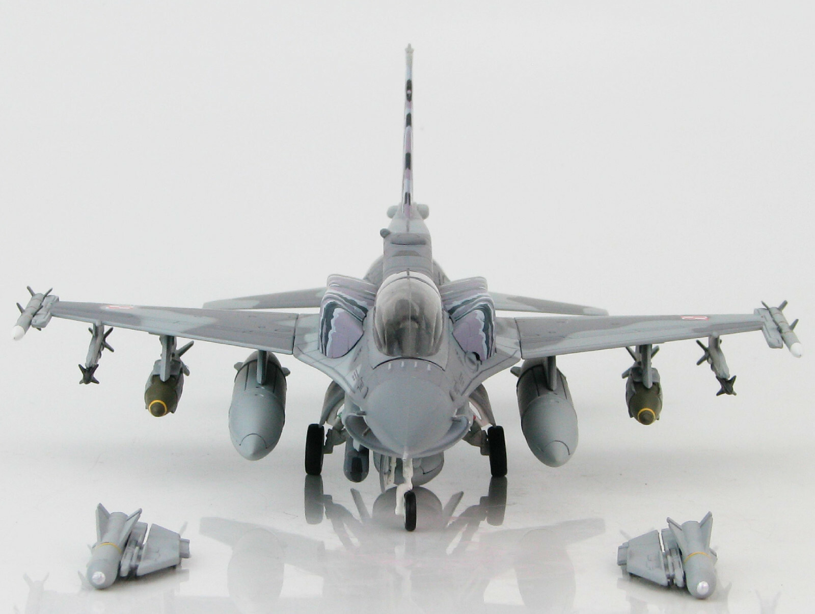 Hobby Master HA3835 Lockheed F-16D Polish Air Force NATO Tiger Meet 2014, 1:72