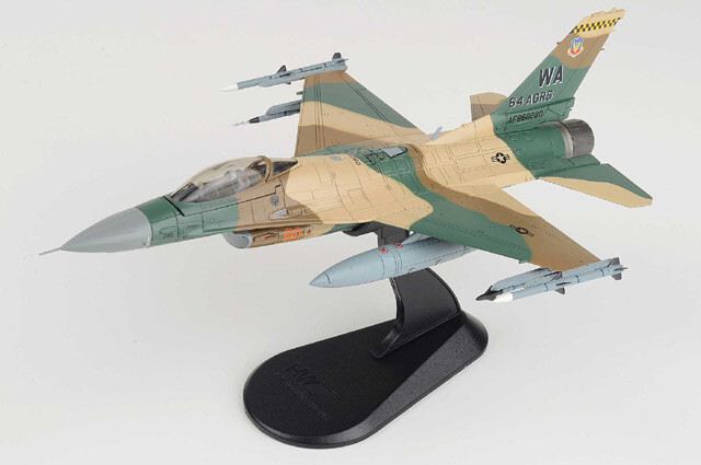 Hobby Master 1/72 F-16C Fighting Falcon Airplane Red 80 / Lizard USAF 57th WG,