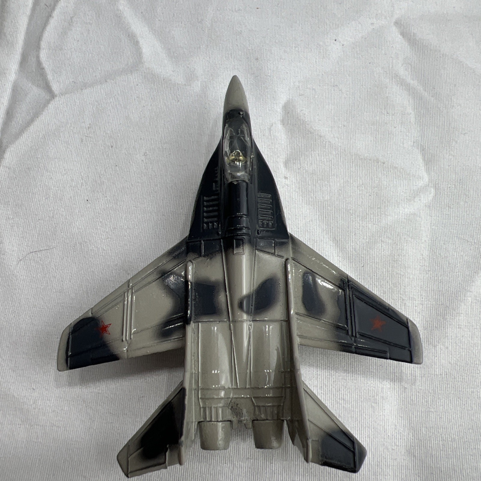 VINTAGE MAISTO MIG-29 FULCRUM RUSSIAN FIGHTER JET AIRPLANE AIRCRAFT NO STAND