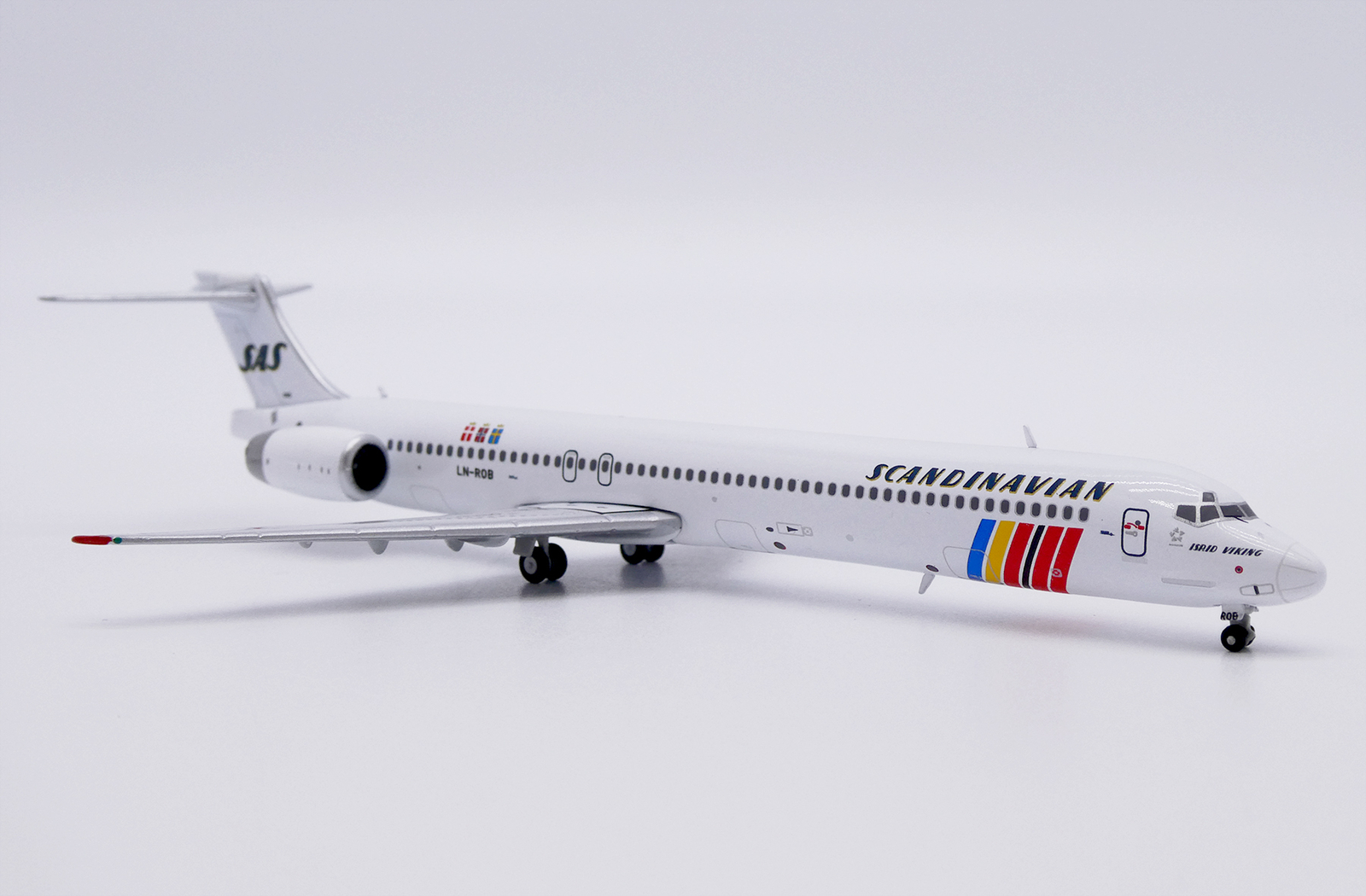 1:400 JC Wings SAS McDonnell Douglas MD-90 Passenger Airplane Diecast Model
