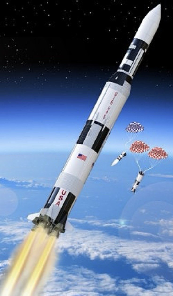 Rare 2010 Dragon 56216-03 Scale 1/400 SPACELAB SATURN V ROCKET Diecast/ Moon Dem