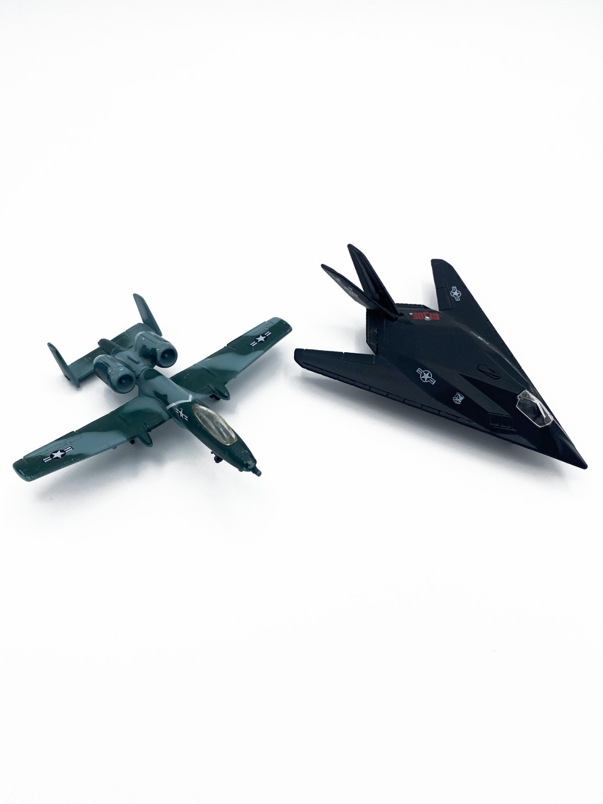 Maisto 2 Diecast Jets, A-10 Thunderbolt II & F-117A Stealth Nighthawk GI Joe