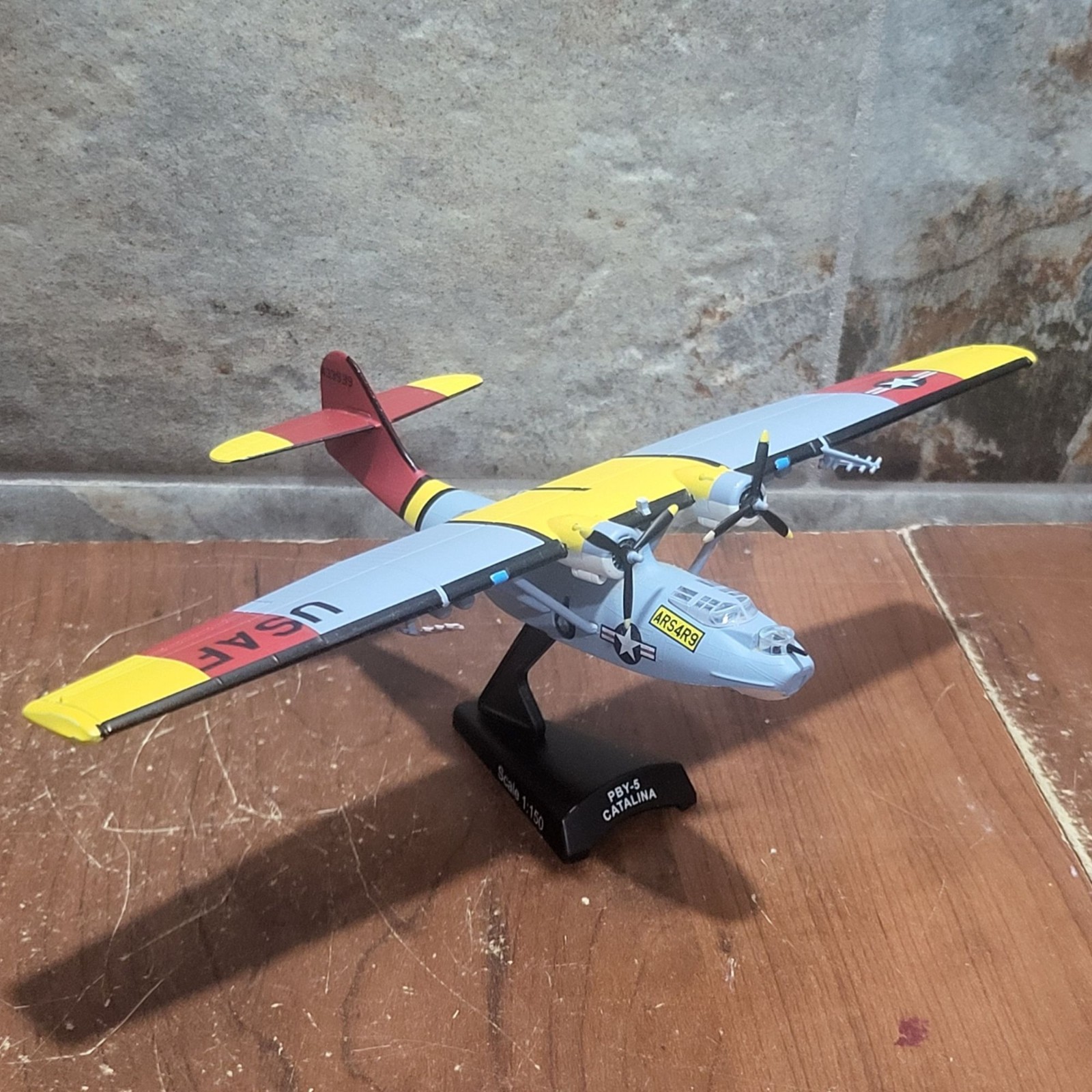 Diecast Model Consolidated PBY 5 Catalina Flying Boat 1/150 Scale Display Stand