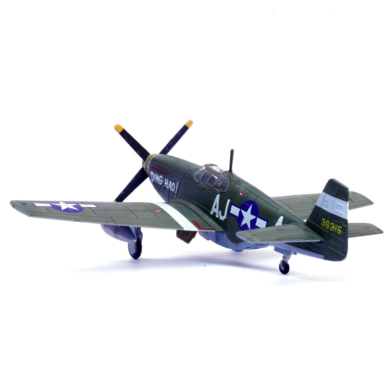 Legion 1/72 P-51B Mustang Ding Hao! Medal of Honor Ace Maj. James Howard 14606LD