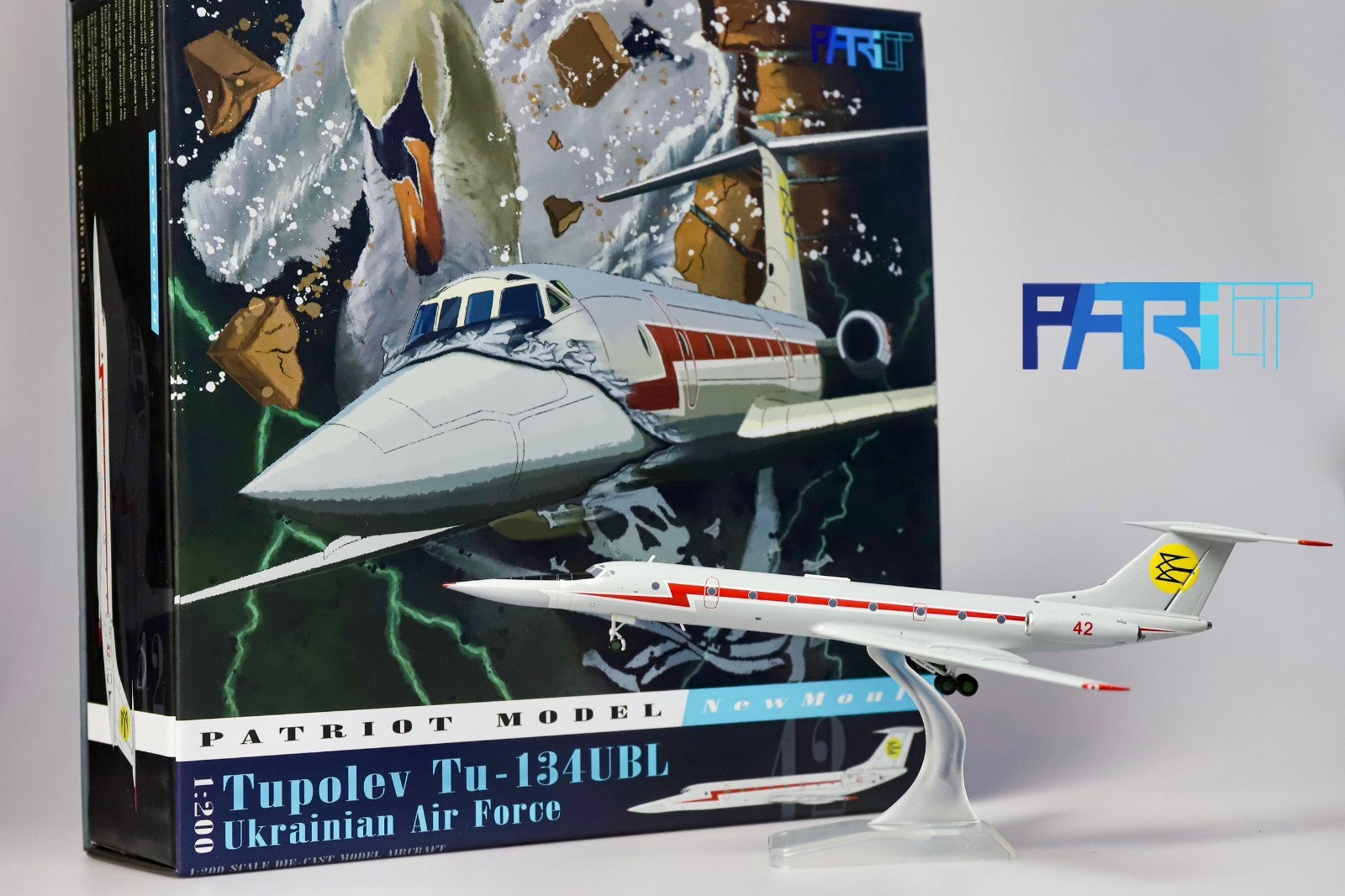 Patriot Model Ukrainian Air Force Tu-134UBL 42 1/200 PT-200-008