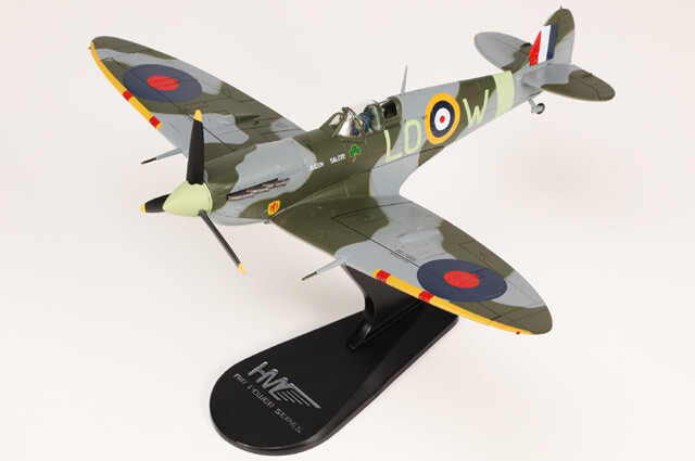 Hobby Master 1/48 Spitfire Mk V Airplane BM124 RAF No.602 Sqn