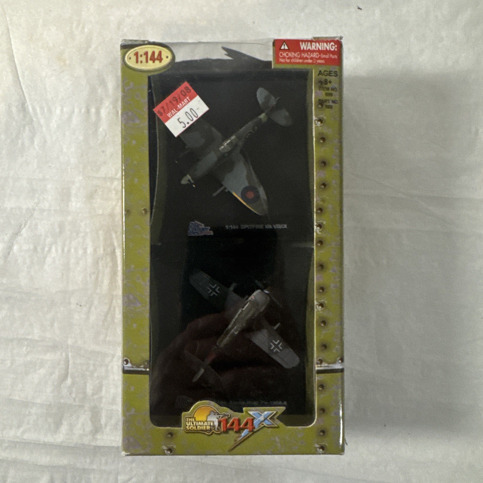 2008 Ultimate Soldier 1:144 Spitfire MK VIII/IX Vs. Focke-Wulf FW 190A-8