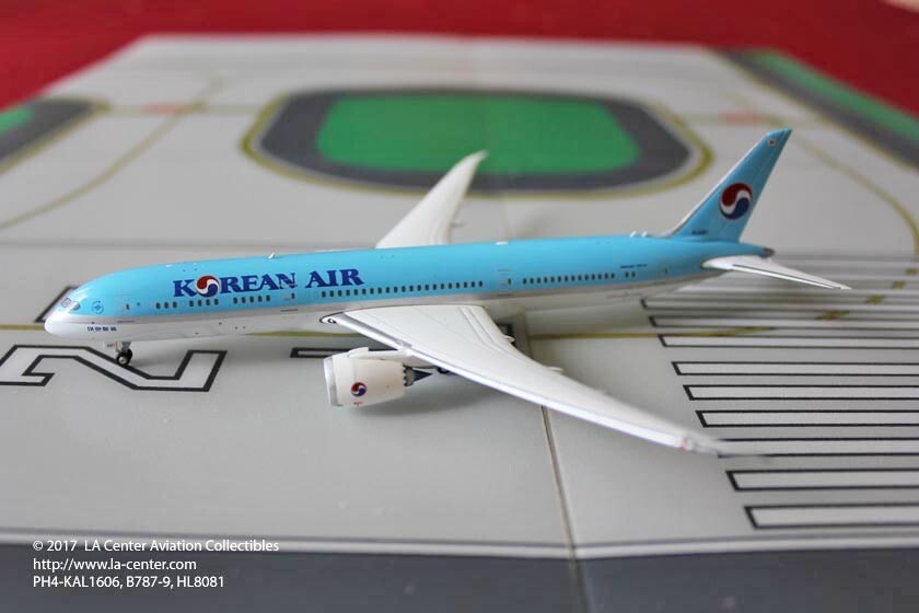 Phoenix Model Korean Air Boeing 787-9 in Current Color Diecast Model 1:400