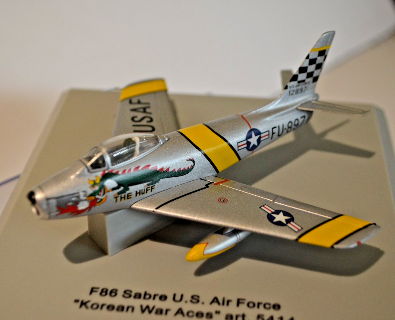 Metal Armour F-86 Sabre U.S. Force Korean War Aces 5414 1:100 The Huff READ