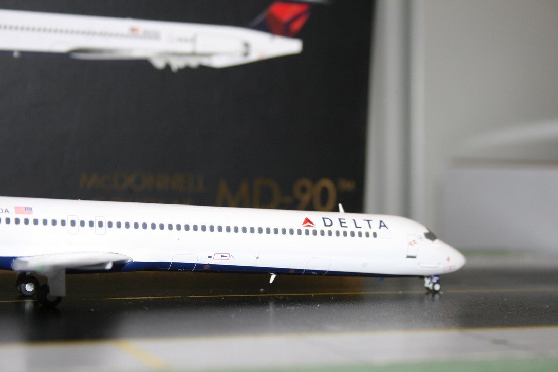 Gemini Jets 1:200 Delta Airlines McDonnell Douglas MD-90 N901DA (G2DAL436)