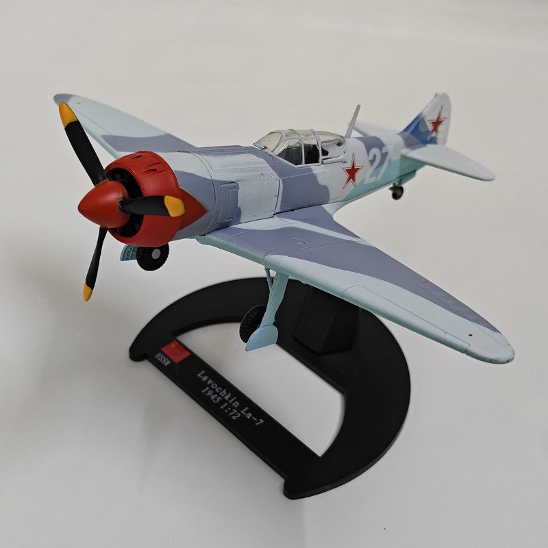 1:72 WWII Lavochkin La-7 “White 27” Fighter Model Diecast Military Collection