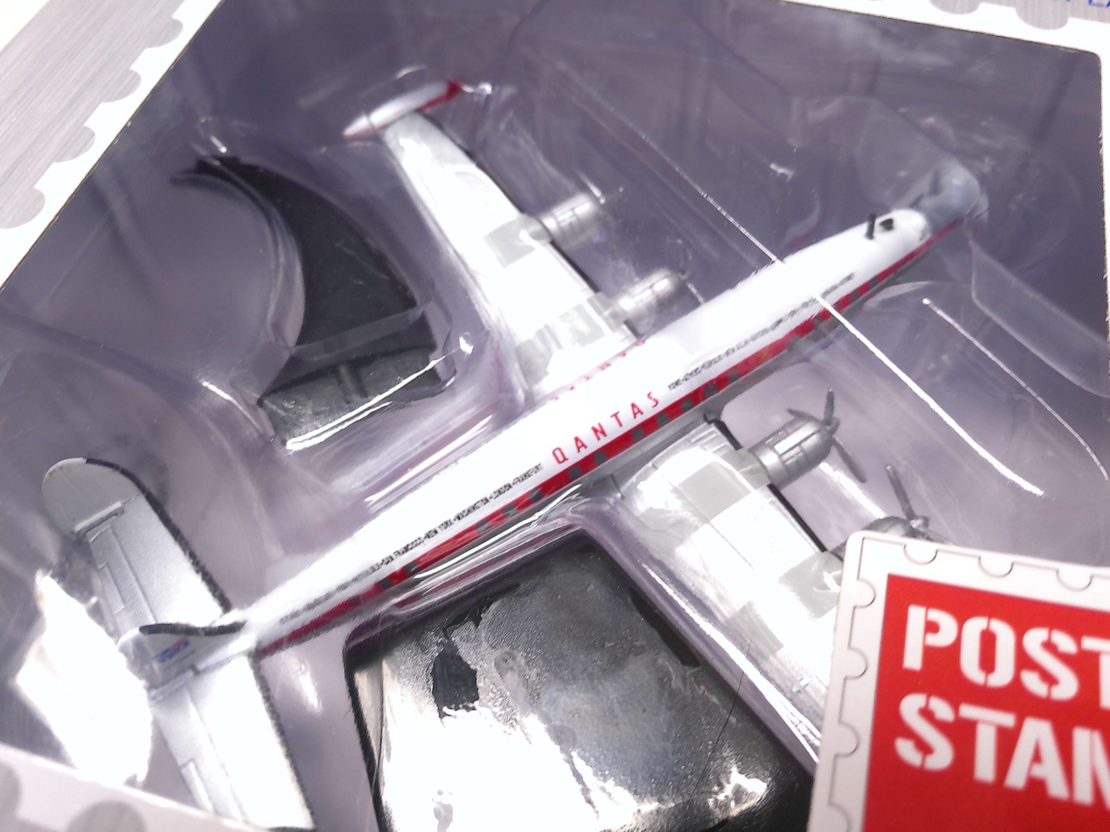 1:300 L-1049G Super Constellation Qantas Prop Plane by Daron Stamp PS5806-4 NEW