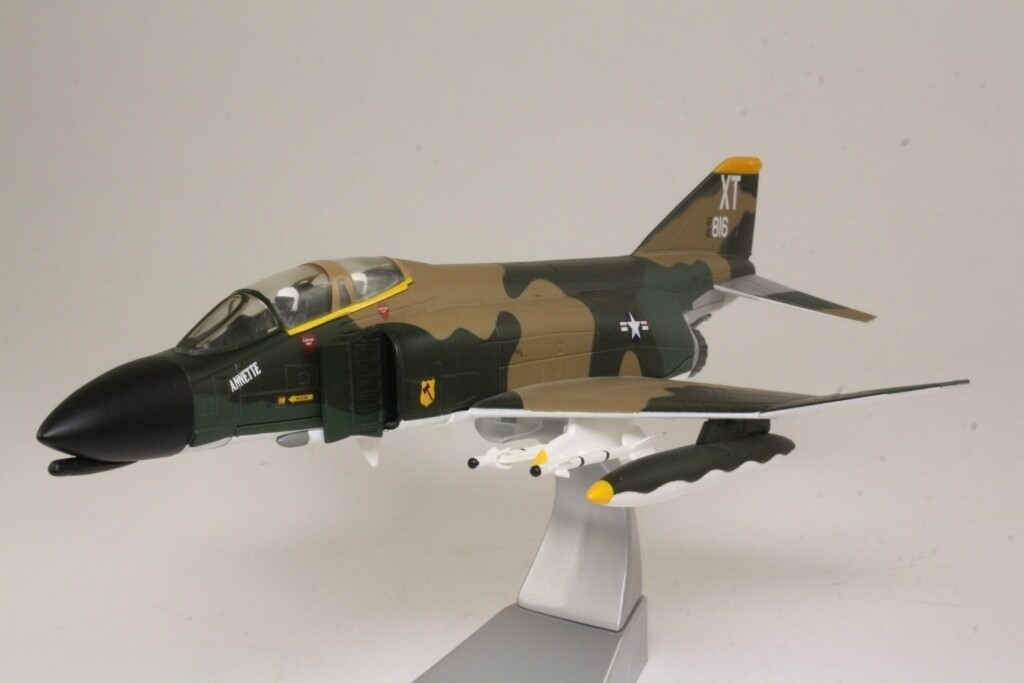 CORGI F-4C Phantom II, USAF 12 TFTW ‘Annette’, Cam Ranh Bay AFB, 1968-69~AA33204