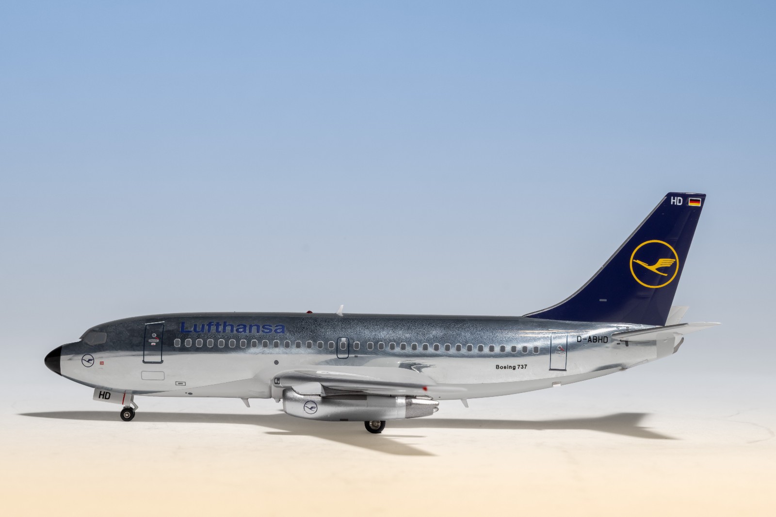JFOX 1:200 LUFTHANSA 737-200 D-ABHD – JF-737-2-013P – LOW PRICE!!!