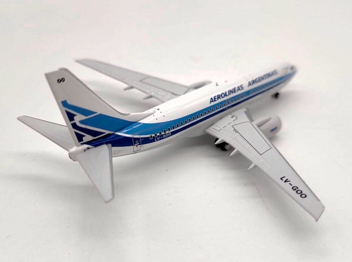 1:400 Panda Models Aerolineas Argentinas B737-700 LV-GOO