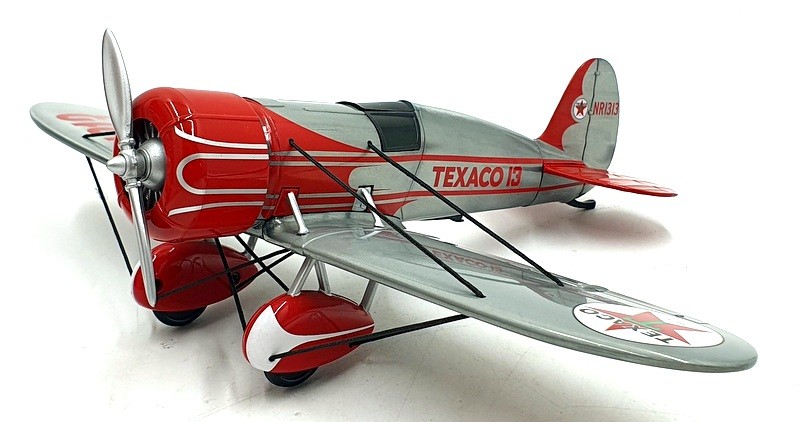 Ertl 1/30 Scale CP5979 – 1930 Travel Air Model R “Mystery Ship” (NR1313)