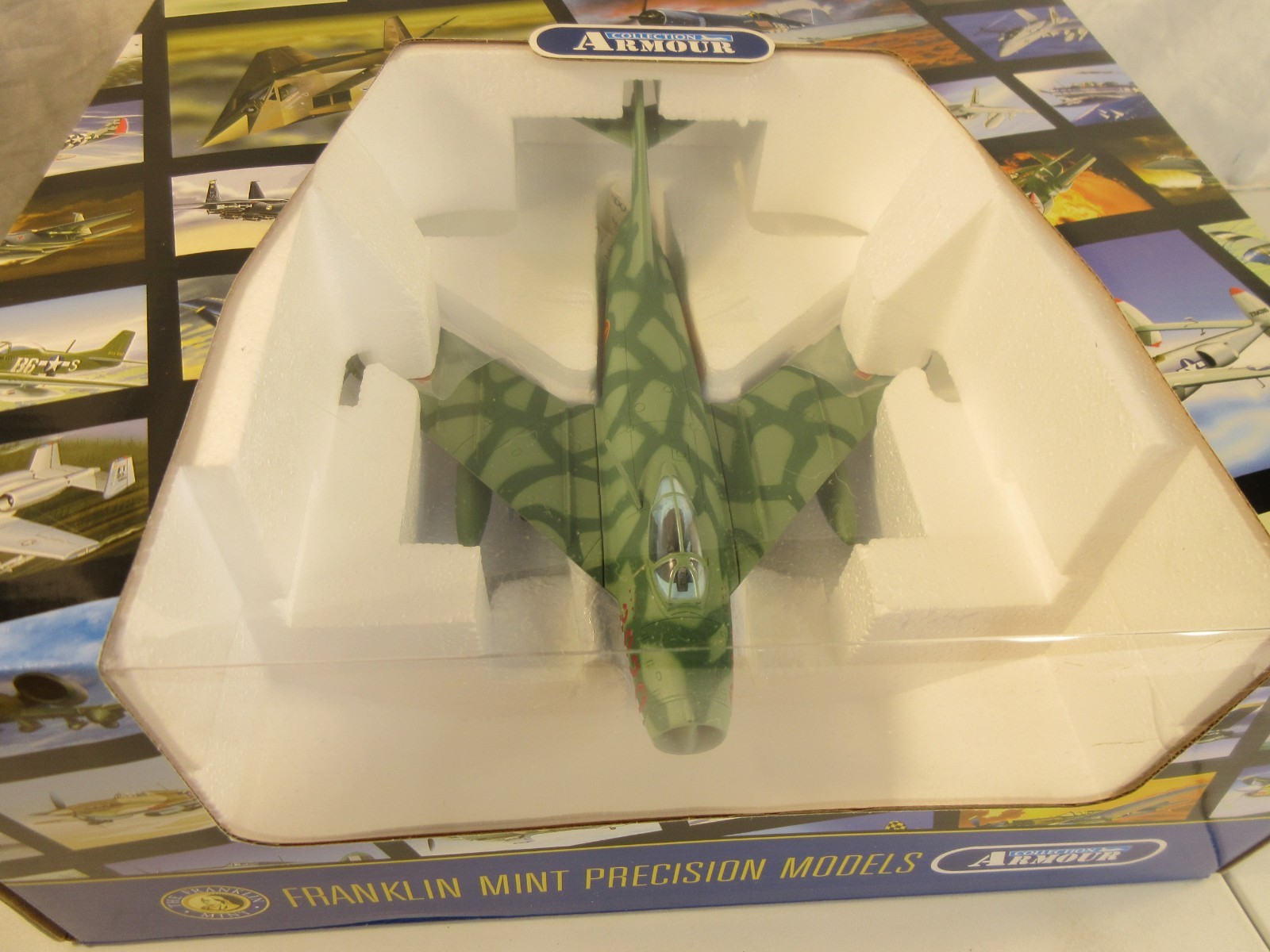 Franklin Mint MiG-17 North Vietnam NIB B11E201