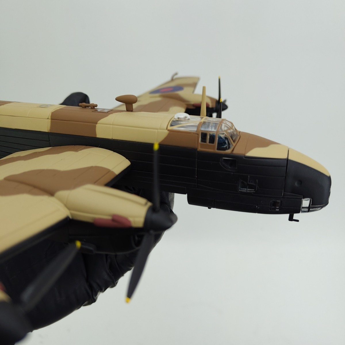 CORGI 1:72 HP Halifax AV RAF 295 Squadron Operation Elaborate June 1943 AA37203