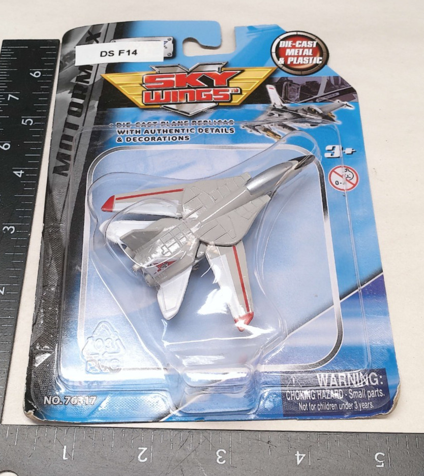 Military Jet Plane Diecast Sky Wings MotorMax DS F14 Fighter 76317 NEW Old Stock