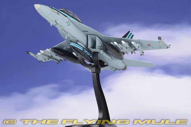 Hobby Master 1:72 F/A-18F Super Hornet, USN NAWDC, Top Gun: Maverick