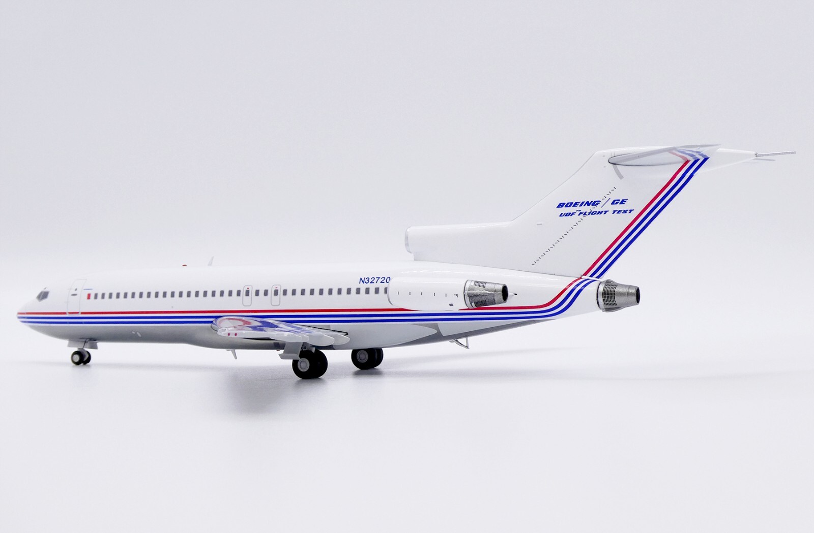 Boeing (Flight Test Fantasy) / Boeing 727-100 / N32720 / XX20414 / 1:200