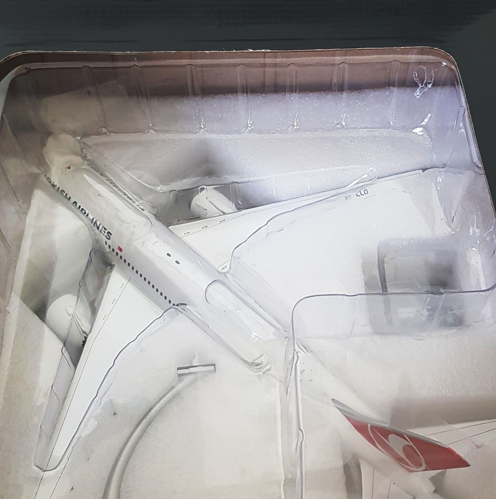 Gemini Jets 1/200 G2THY1000 Boeing 787-9 Dreamliner TC-LLO