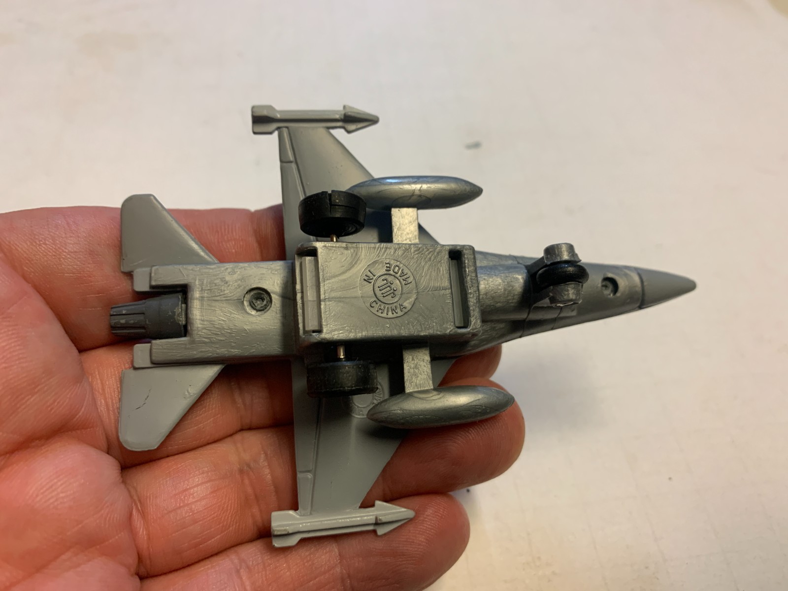 F-16 Falcon Fighter NASA Pullback Motorized Toy Airplane 4″ x3″
