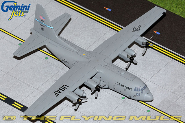 GeminiJets 1:200 C-130H Hercules USAF 166th AW DE ANG #90-1057